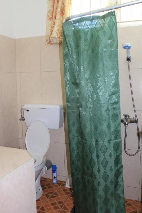 Lebovallon B&B Mahebourg Bagian luar foto
