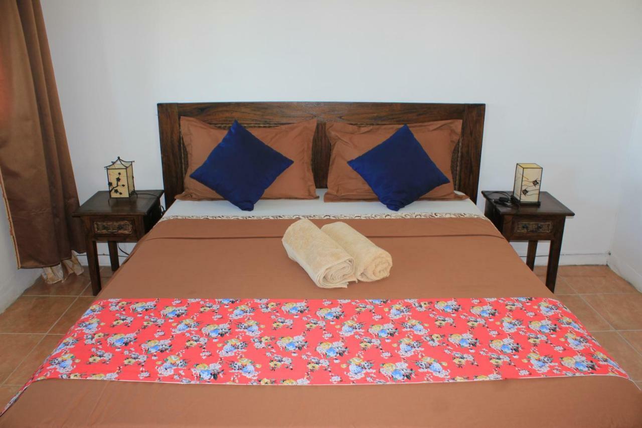 Lebovallon B&B Mahebourg Bagian luar foto