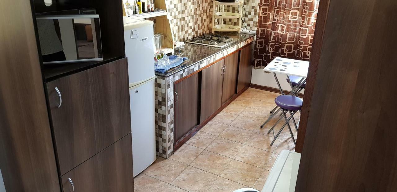 Lebovallon B&B Mahebourg Bagian luar foto