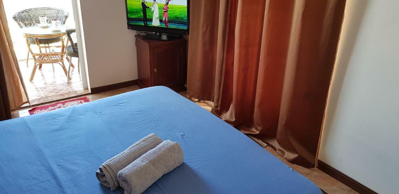 Lebovallon B&B Mahebourg Bagian luar foto