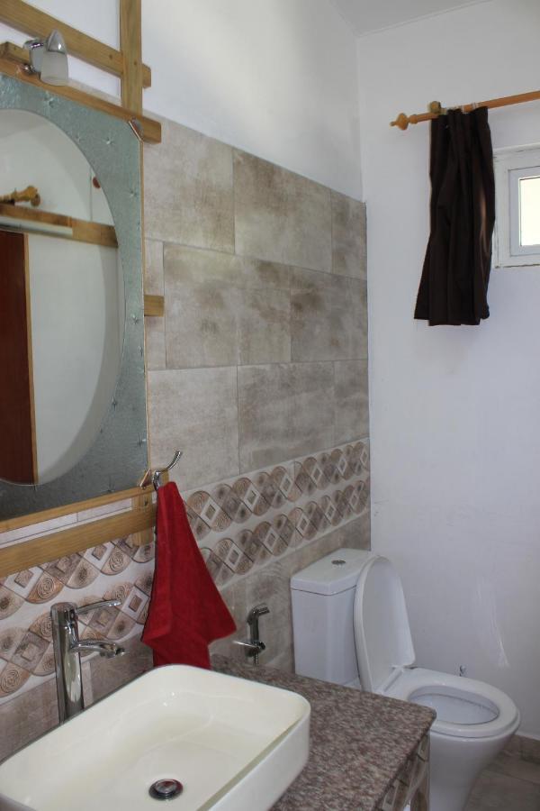 Lebovallon B&B Mahebourg Bagian luar foto