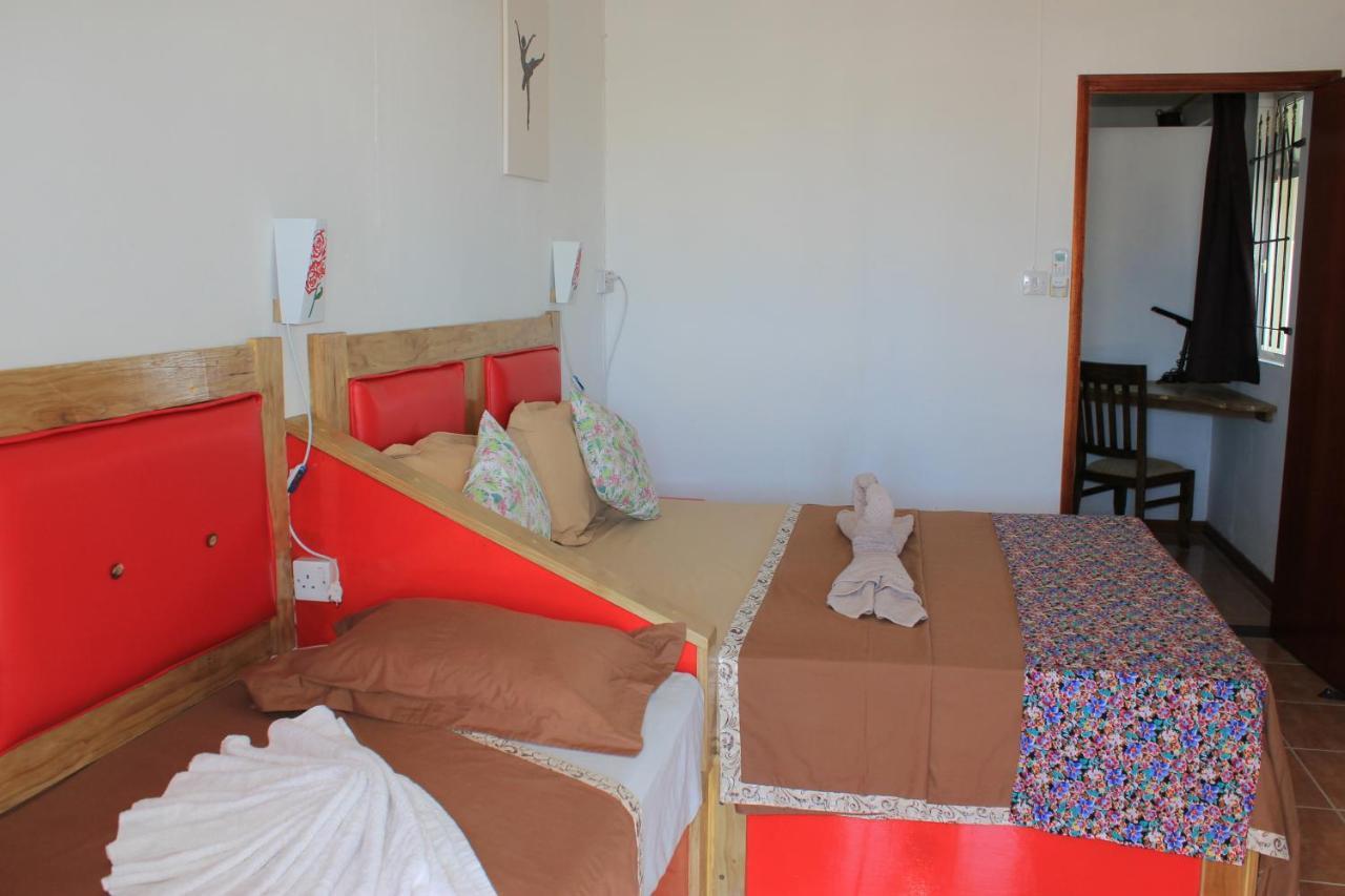Lebovallon B&B Mahebourg Bagian luar foto